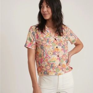 Marine Layer Lucy Short Sleeve Resort Top in Groovy Print